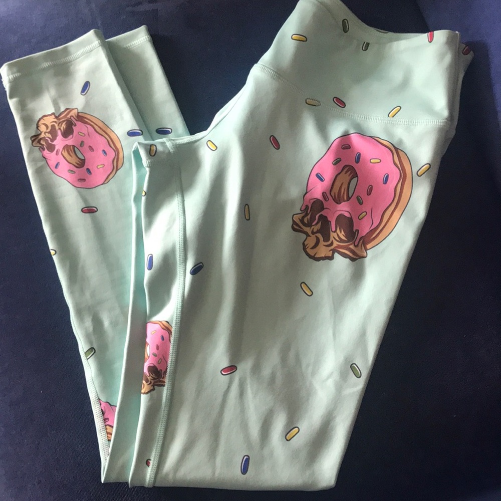 Feed Me Fight Me Doughnut 🍩 💀 leggings